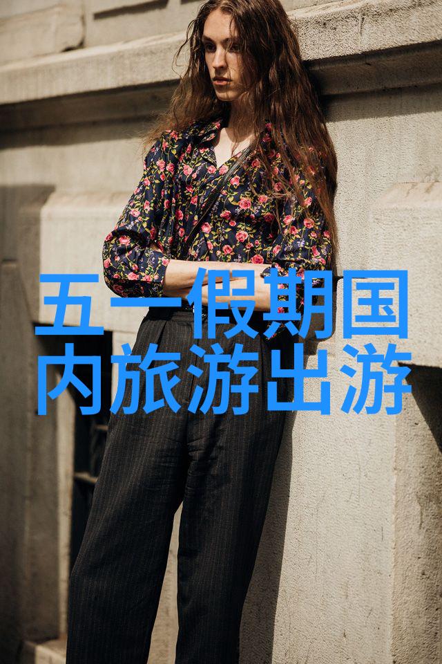 国庆长假期间民众流向海边热点旅游景区激增