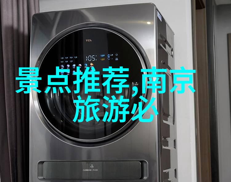 公交车一晃撞了进去没有阻隔我还没反应过来那辆公交车就这么猛地冲了过去