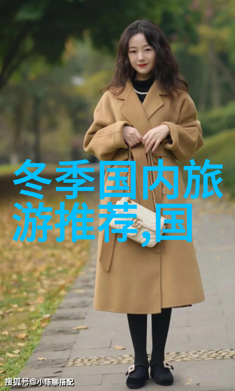 云南自驾游翠峦间的遥望