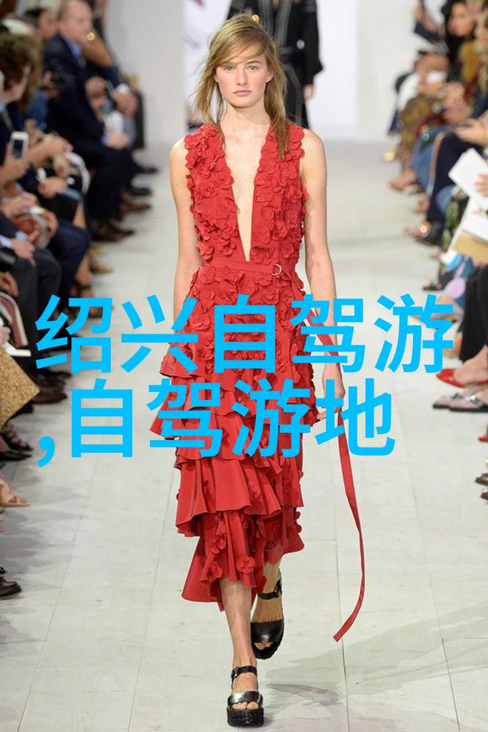 丽江束河古镇 - 缥缈云雾下的古色斑斓