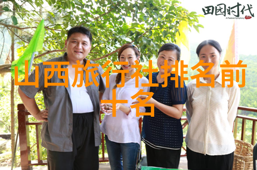 宁夏回族自治区赤城县隐藏在沙漠中的迷人七彩丹霞