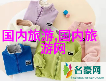 翠绿长廊下的秘密花开探寻隐匿在古木丛中的奇迹