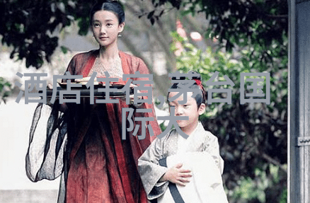 东北雪乡最佳旅游时间冬季冰封景色与春季绽放花海